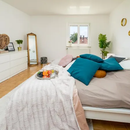 Og2 M 70m2 Grosse 2-zimmer Naehe Salzburg *